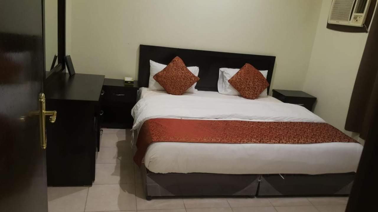 Al Eairy Apartments- Jazan 1 Экстерьер фото